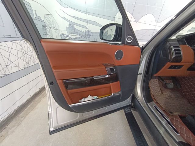 Купить б/у Land Rover Range Rover, 2014 год, 340 л.с. в Магнитогорске